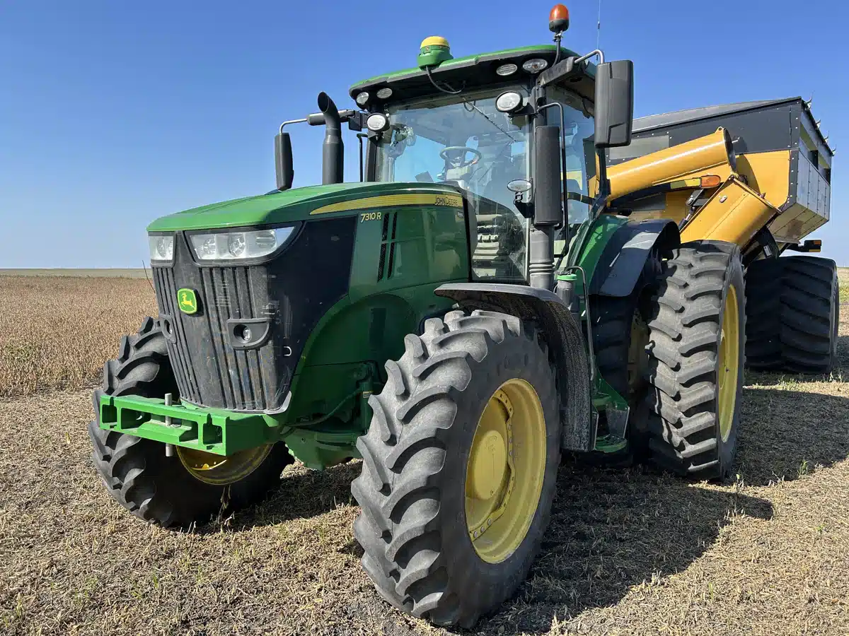 2017 John Deere 7310R Tractor