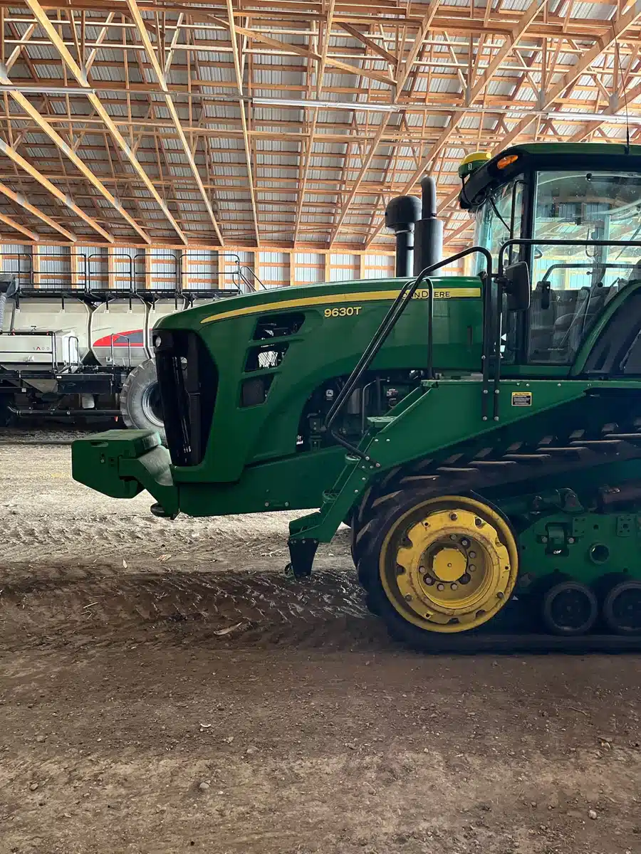 Gallery image 2 for 2010 John Deere 9630T Tractor