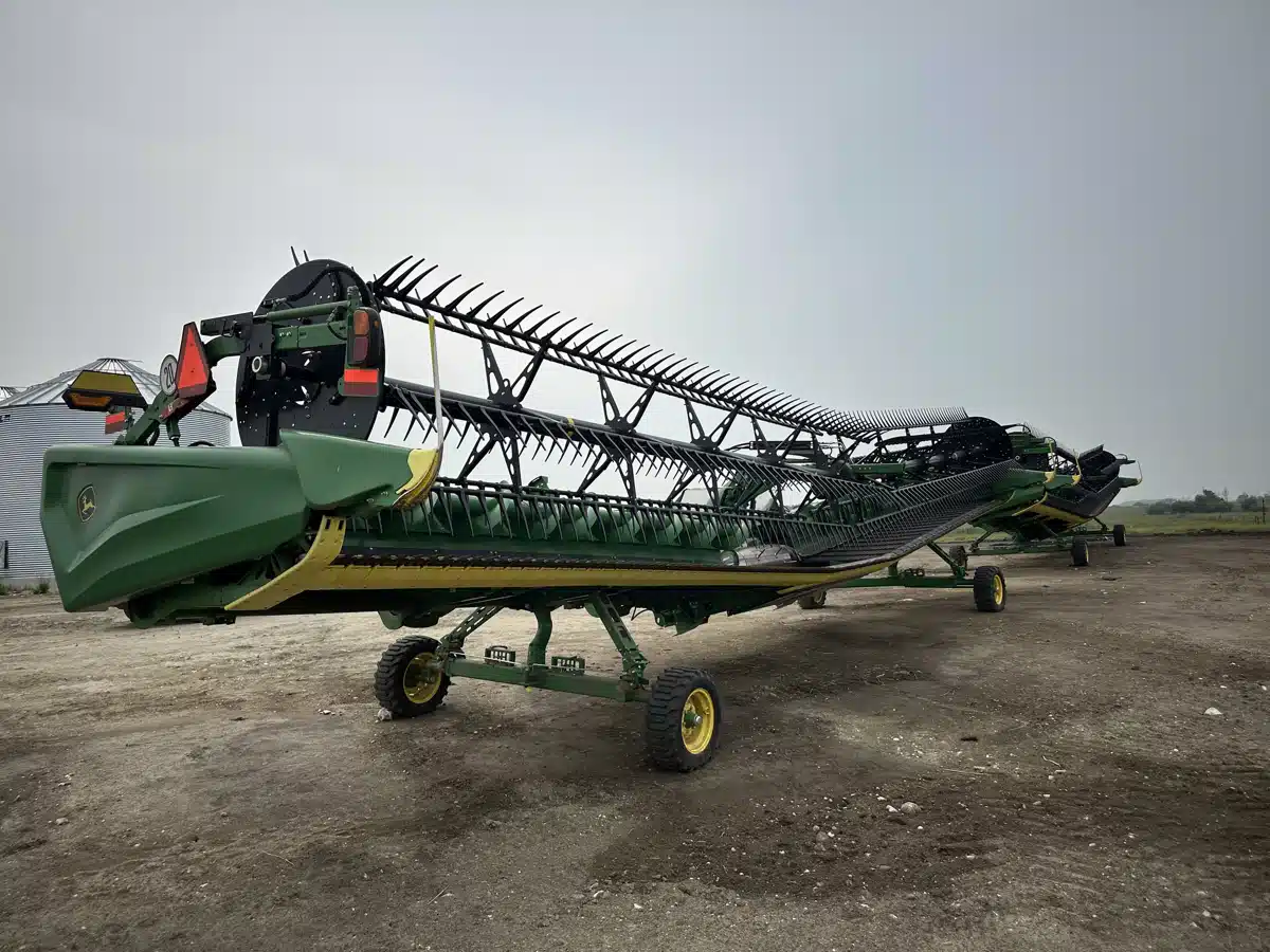 Gallery image 2 for 2023 John Deere HD45R Header - Draper