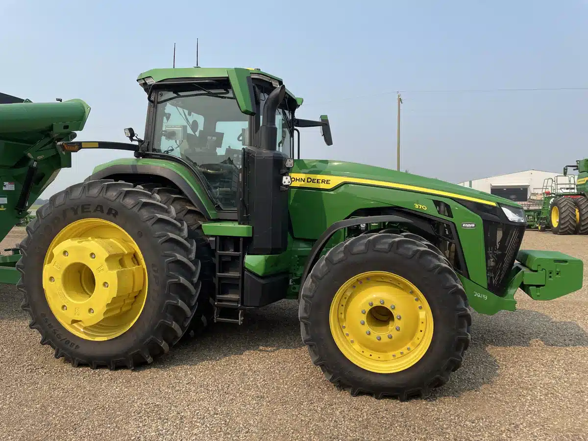 Gallery image 2 for 2024 John Deere 8R 370 Tractor