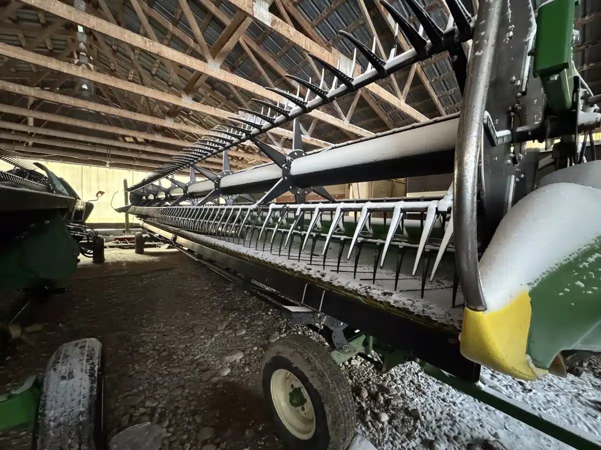 2017 John Deere 635FD Header - Draper