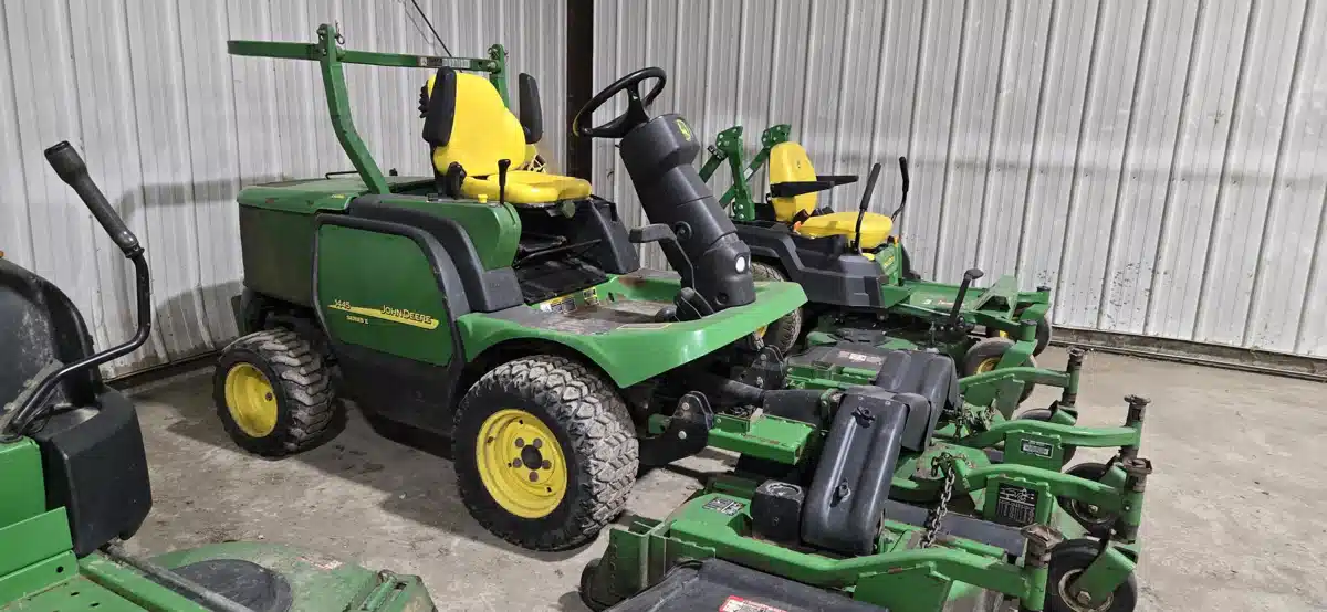 Gallery image 1 for 2010 John Deere 1445 Mower - Front Deck