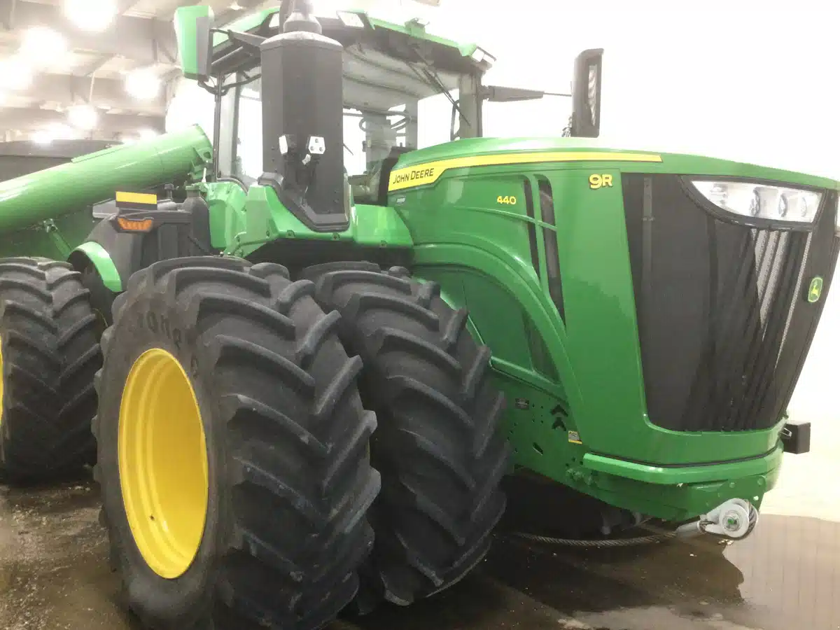 Gallery image 2 for 2023 John Deere 9R 440 Tractor