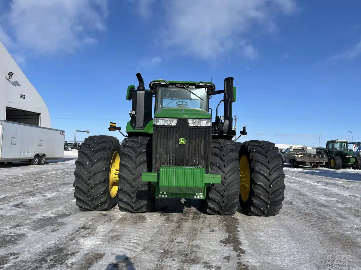 Photo de la Galerie 2 pour 2025 John Deere 9R 590 Tracteur