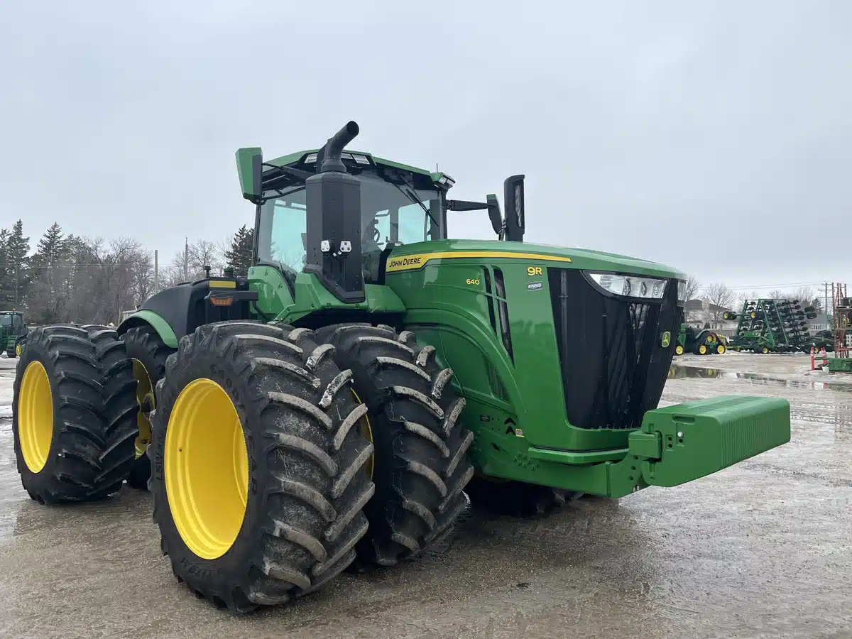 Photo de la Galerie 2 pour 2025 John Deere 9R 640 Tracteur