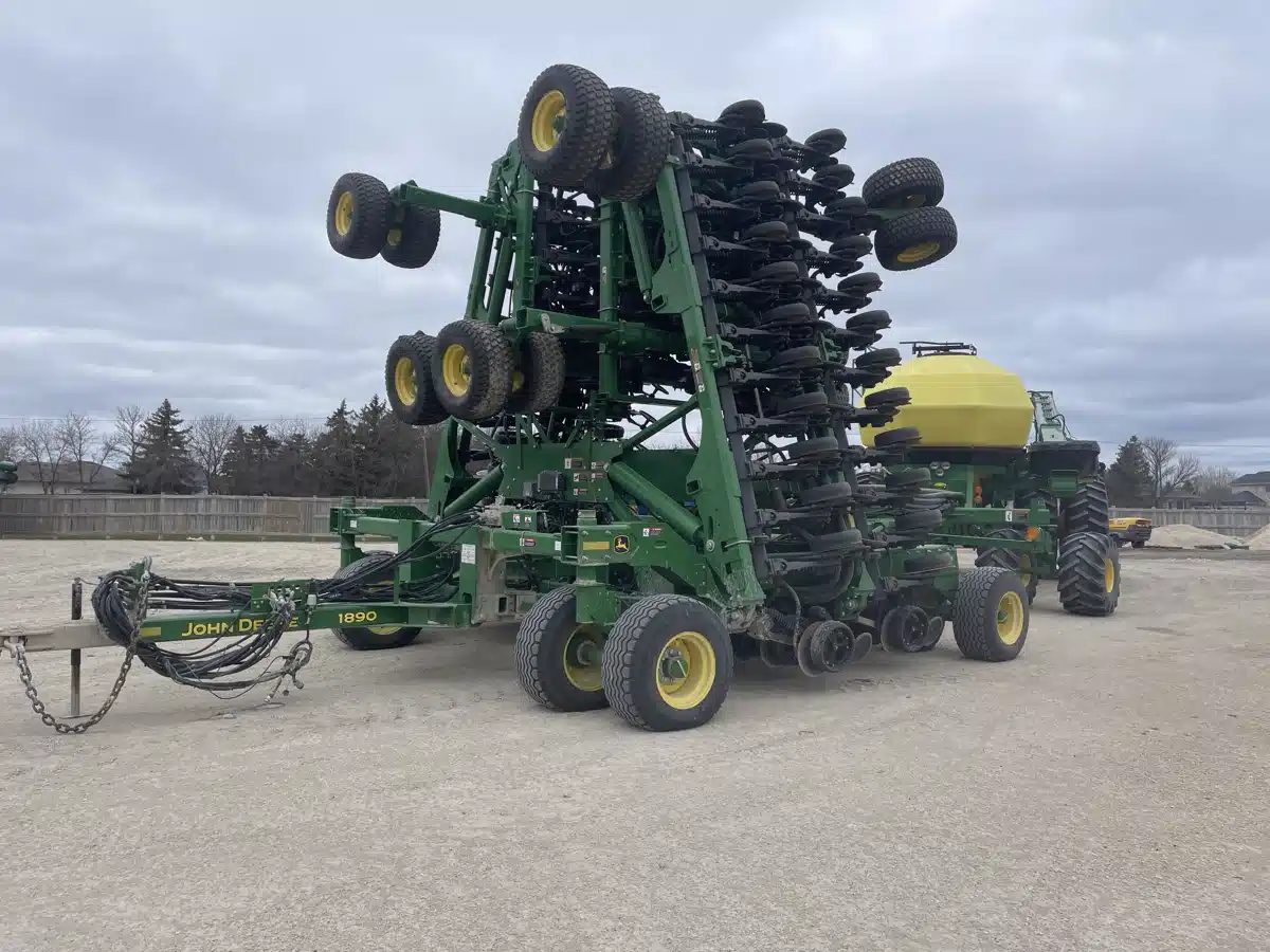 Gallery image 2 for 2019 John Deere 1890 Air Drill