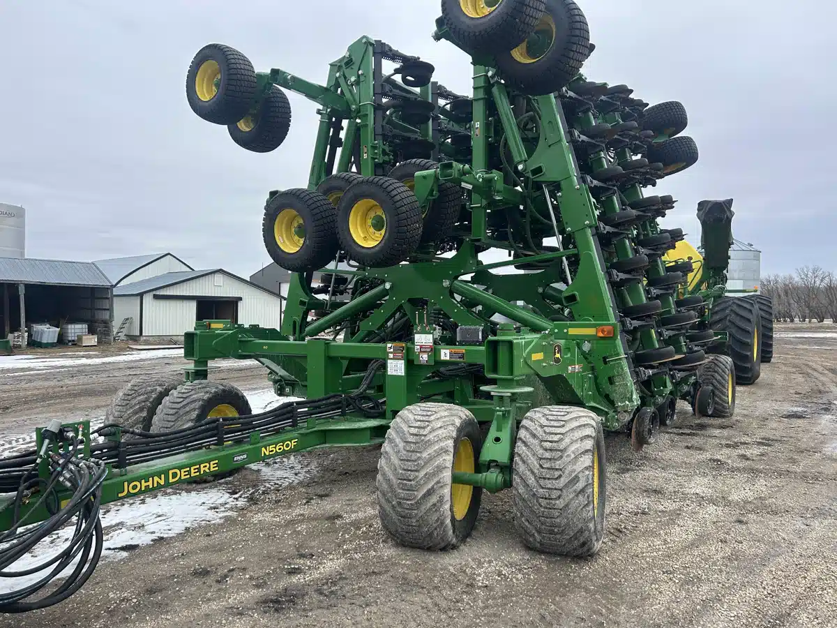 Photo de la Galerie 1 pour 2024 John Deere N560 Semoir à air