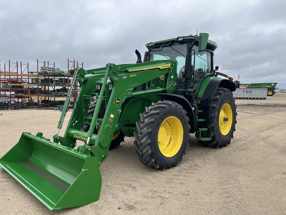 Photo de la Galerie 1 pour 2025 John Deere 7R 210 Tracteur