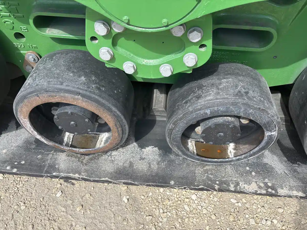 Gallery image 2 for 2018 John Deere 9520RX Tractor