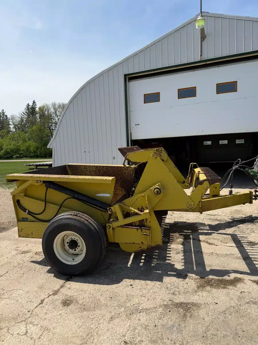 Gallery image 2 for 1991 Degelman R570S Rock Picker