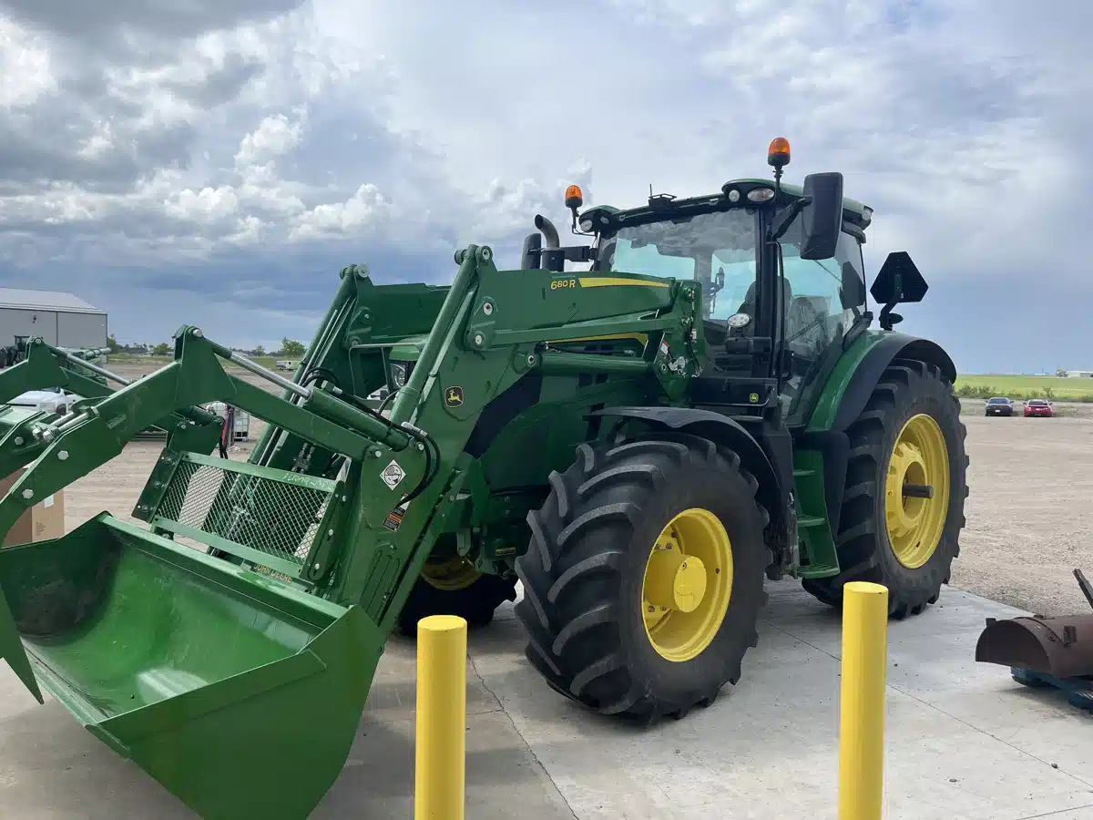 Photo de la Galerie 1 pour 2025 John Deere 6R 185 Tracteur