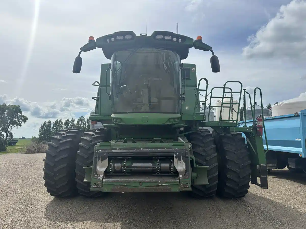 Photo de la Galerie 2 pour 2017 John Deere S680 Batteuse