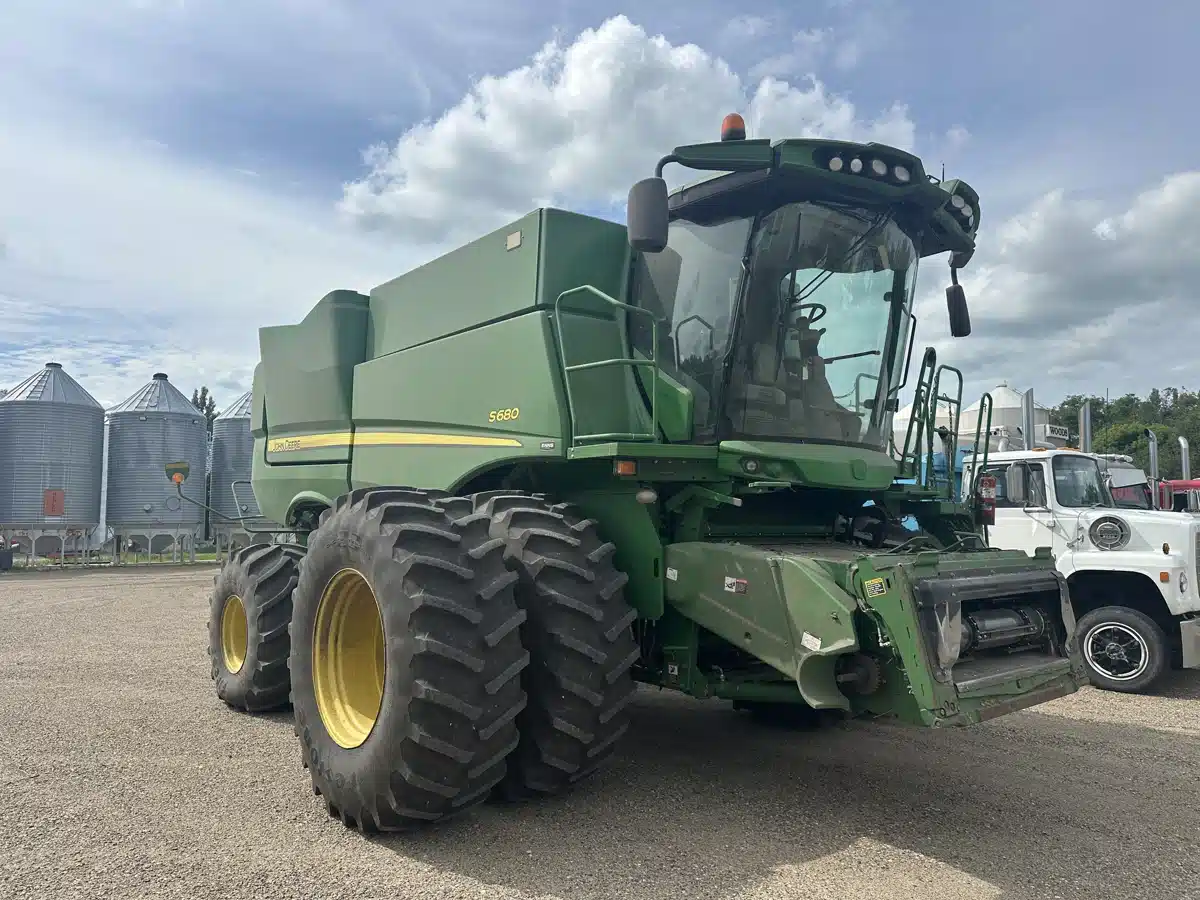 Photo de la Galerie 1 pour 2017 John Deere S680 Batteuse