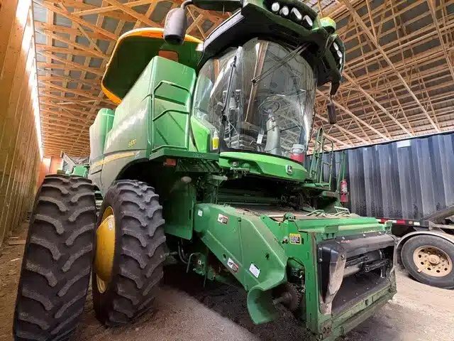 Gallery image 1 for 2014 John Deere S670 Combine
