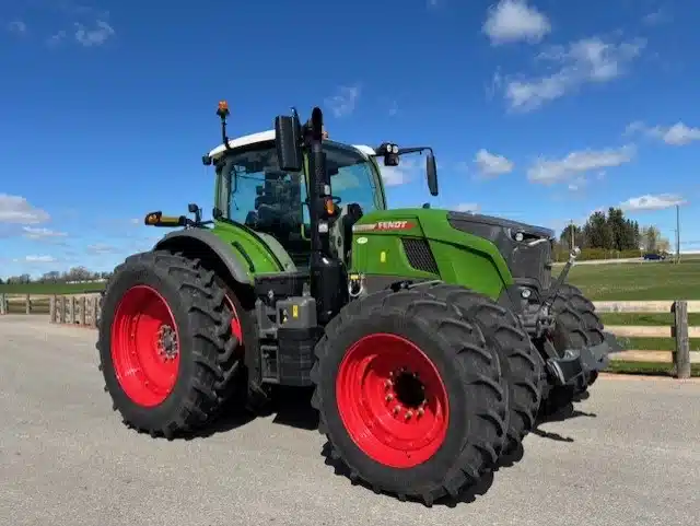 Gallery image 2 for New 2024 Fendt 720 VARIO Tractor
