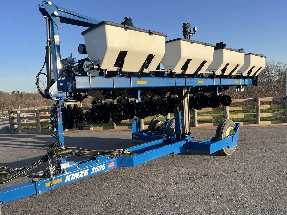 New 2024 Kinze 3505 Planter | AgDealer