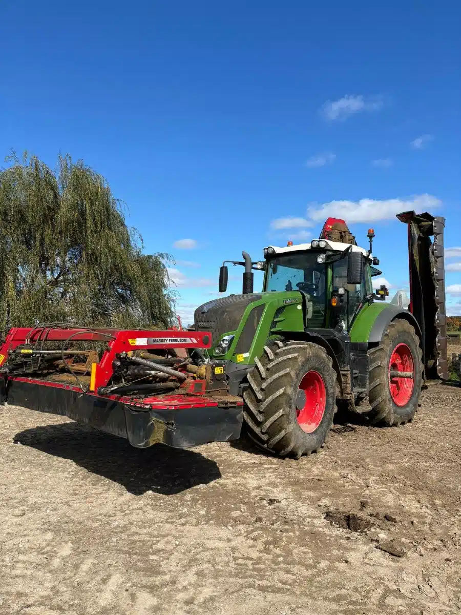 Gallery image 1 for Used 2014 Massey Ferguson DM 1340 Disc Mower