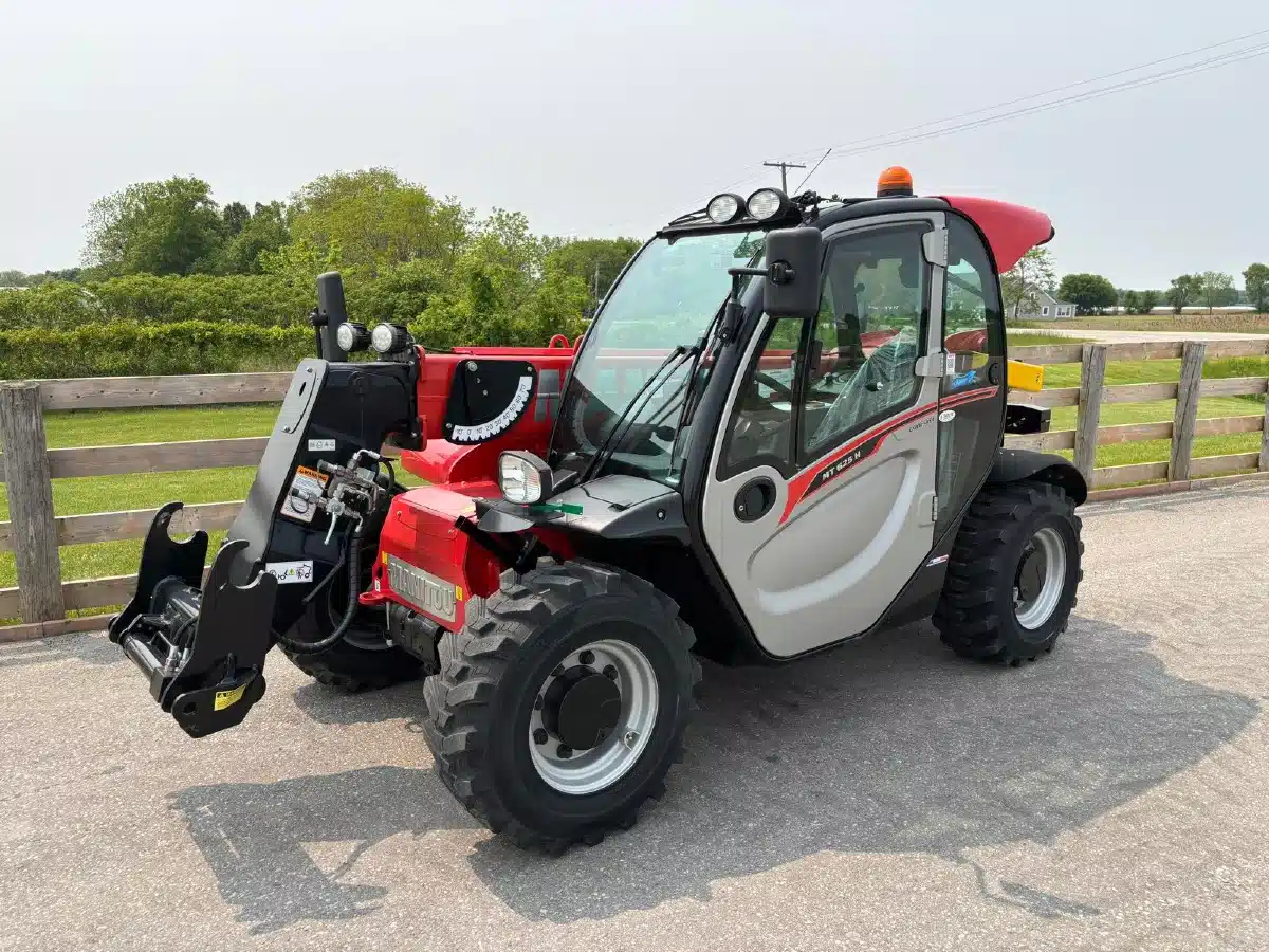 Gallery image 1 for New 2025 Manitou MT 625 TeleHandler