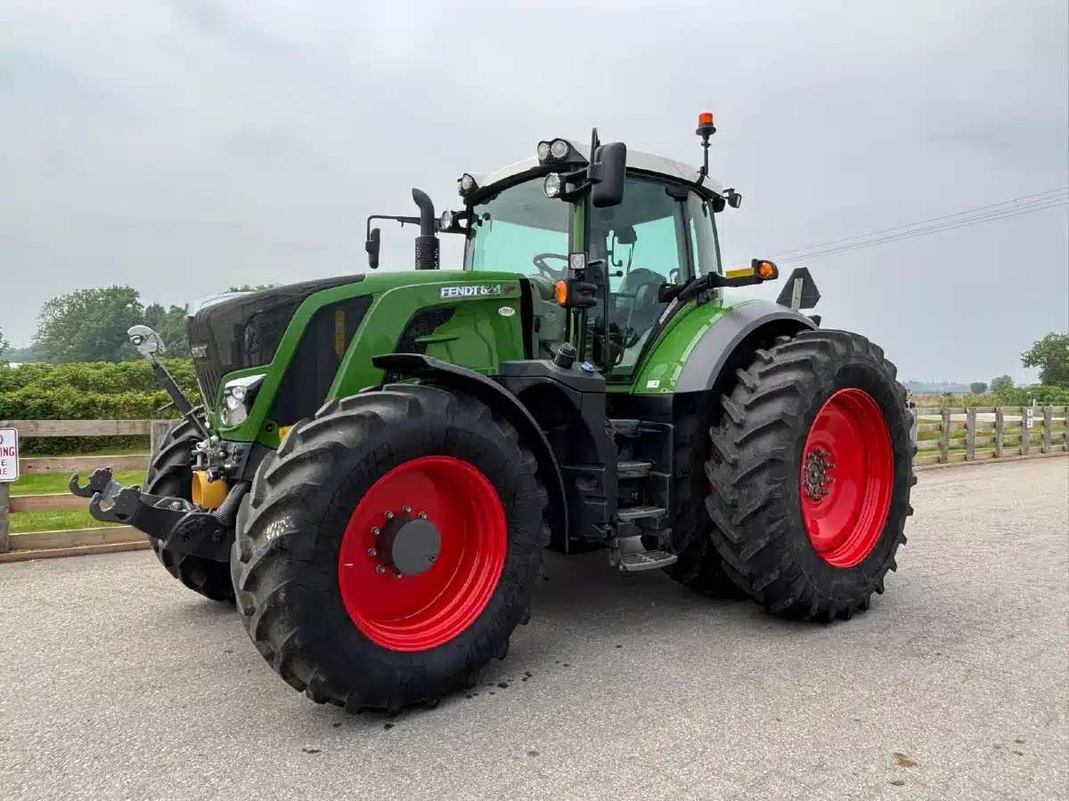 Gallery image 1 for Used 2023 Fendt 824 VARIO Tractor