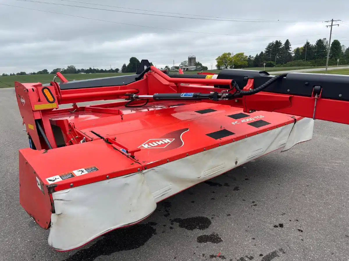 Gallery image 2 for Used 2018 Kuhn FC4060 Hay Float