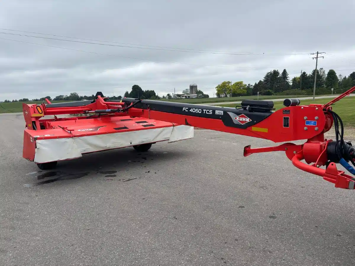 Gallery image 1 for Used 2018 Kuhn FC4060 Hay Float