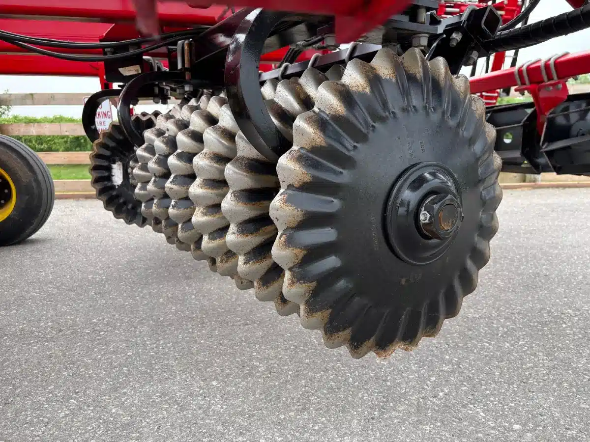 Gallery image 2 for 2022 Sunflower 6631 Vertical Tillage