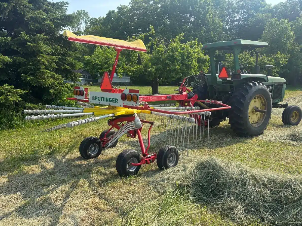 Gallery image 1 for Used 2018 Pottinger TOP 421 A Rake