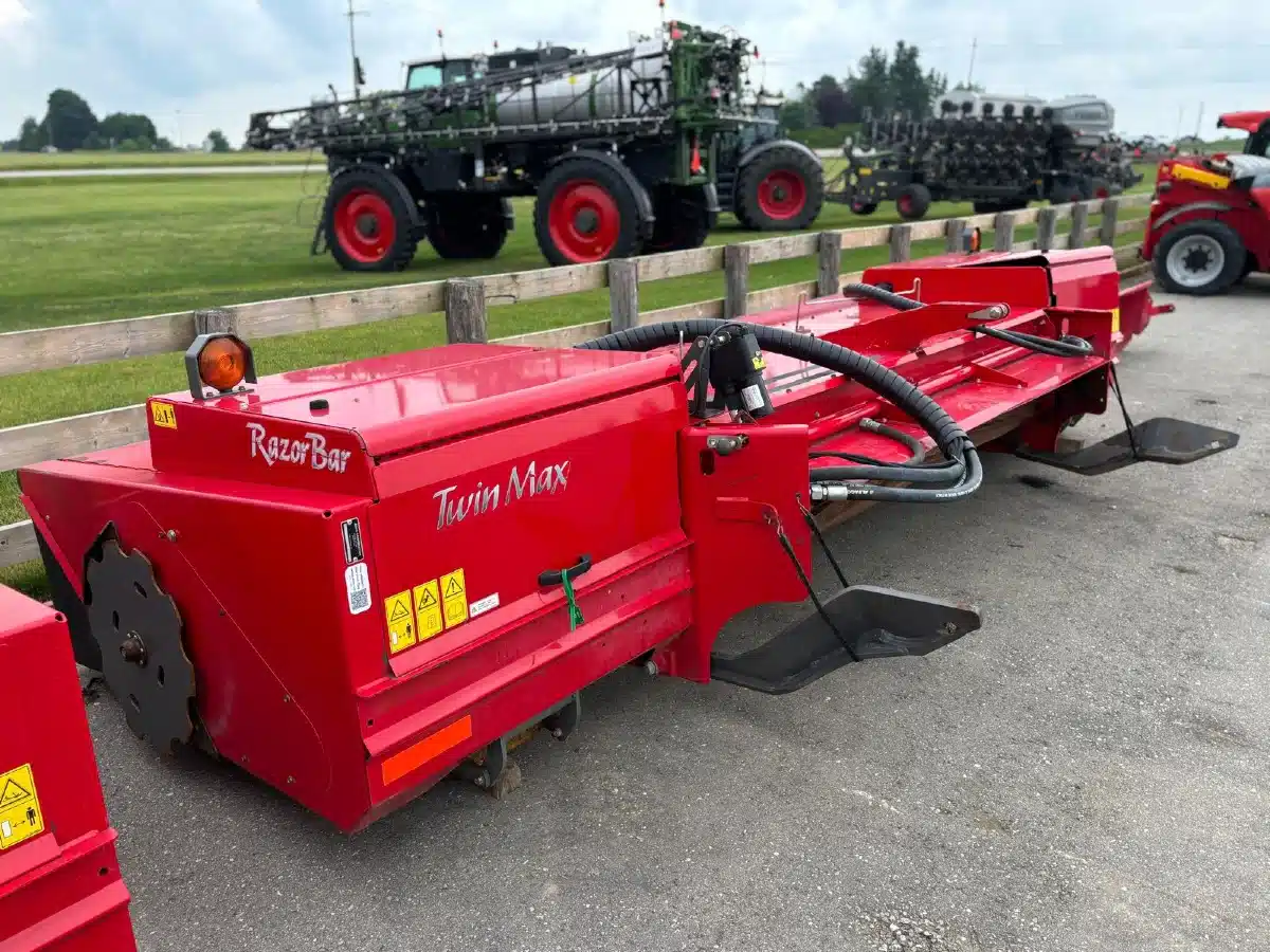 Gallery image 1 for Used 2021 Massey Ferguson 9316D Header - Disc