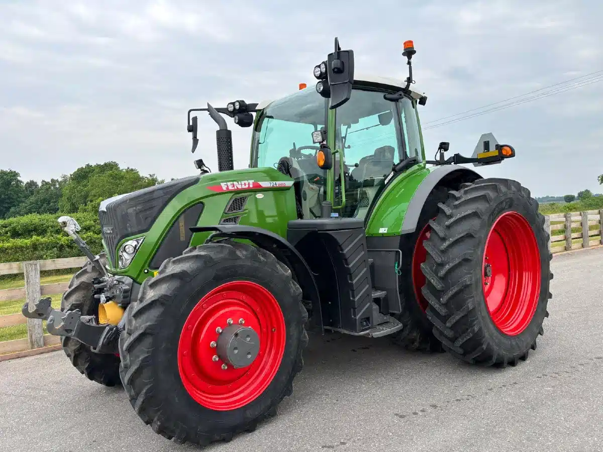 Gallery image 1 for Used 2022 Fendt 724 VARIO Tractor