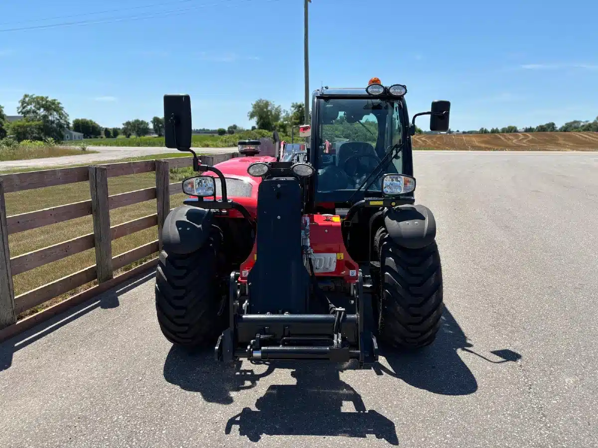 Gallery image 2 for New 2025 Manitou MLT 625 TeleHandler
