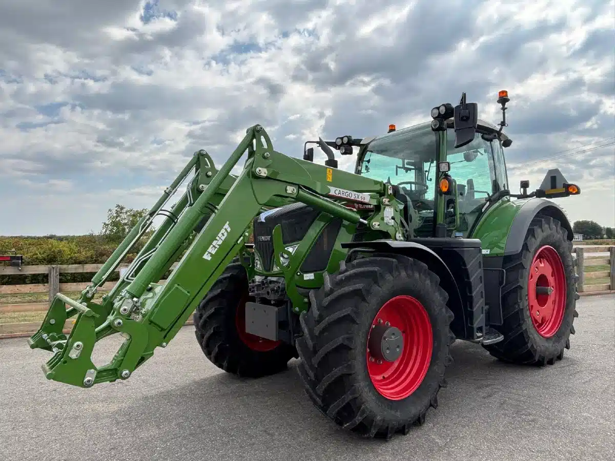 Gallery image 2 for 2022 Fendt 714 VARIO Tractor