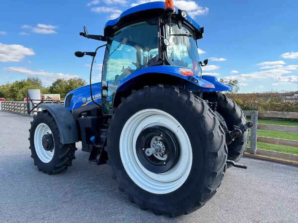 Gallery image 2 for Used 2013 New Holland T6.175 Tractor