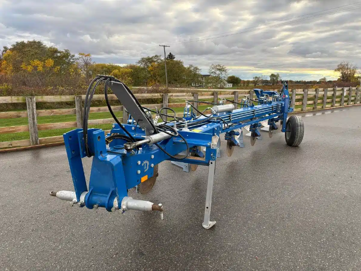Used 2013 Agrowplow DTL61185H Plow