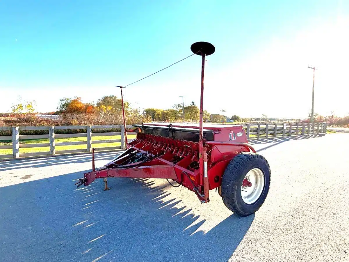 Gallery image 1 for Used Case IH 5100 Drill