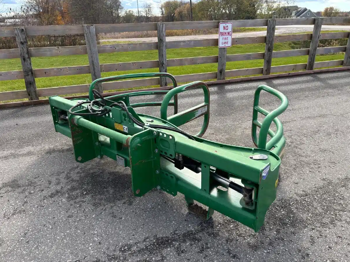 Gallery image 2 for Manitou CIHDBG Bale Grapple