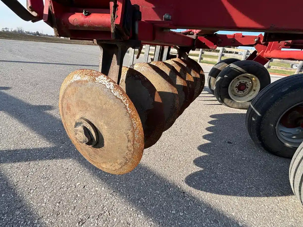 Gallery image 1 for Used Case 3900 Disc