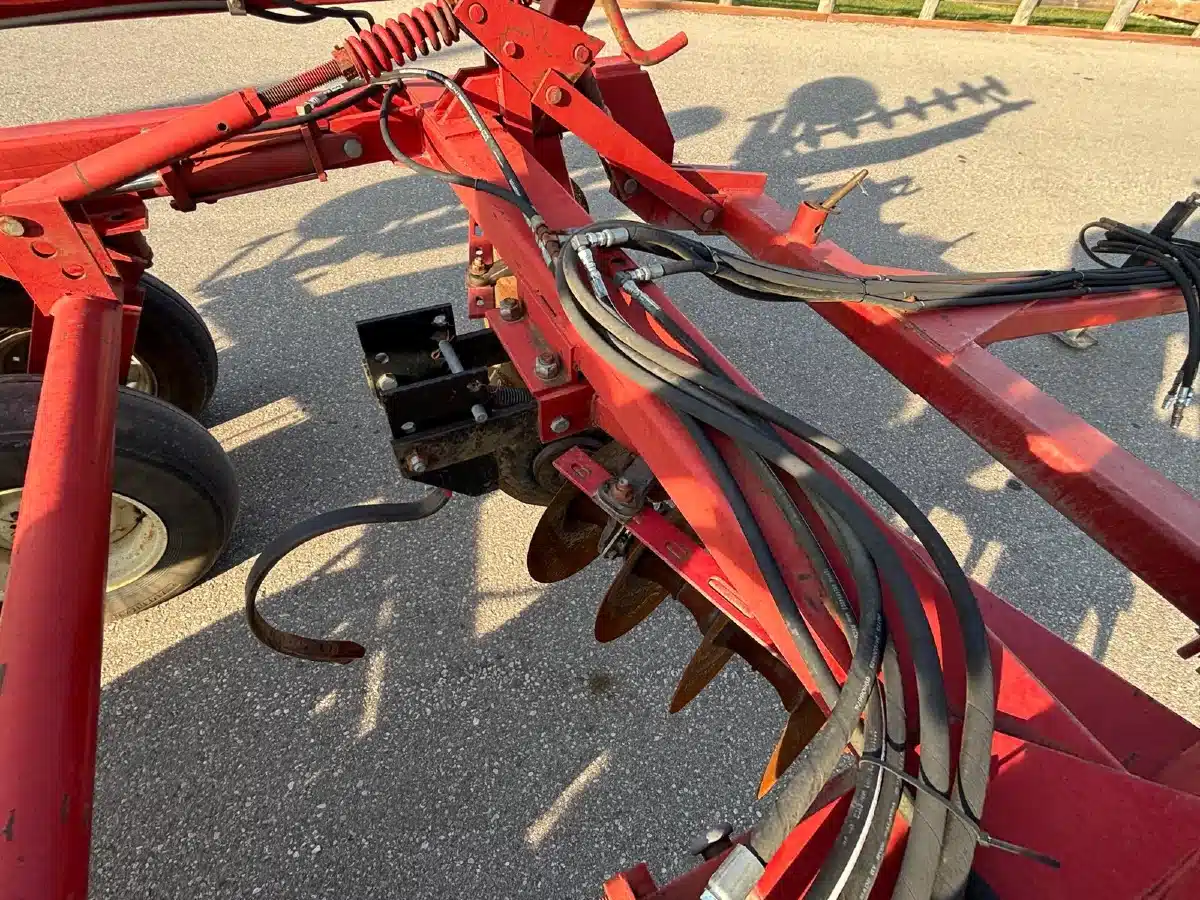 Gallery image 2 for Used Case 3900 Disc