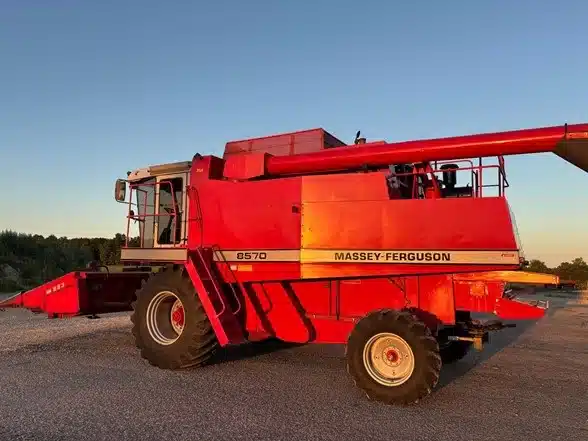 Gallery image 2 for Used 1995 Massey Ferguson 8570 Combine