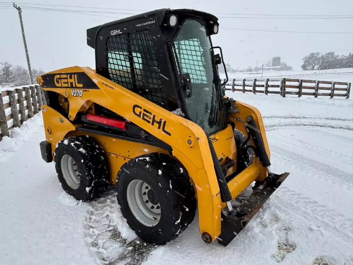 Gallery image 1 for 2022 Gehl V270 Skid Steer