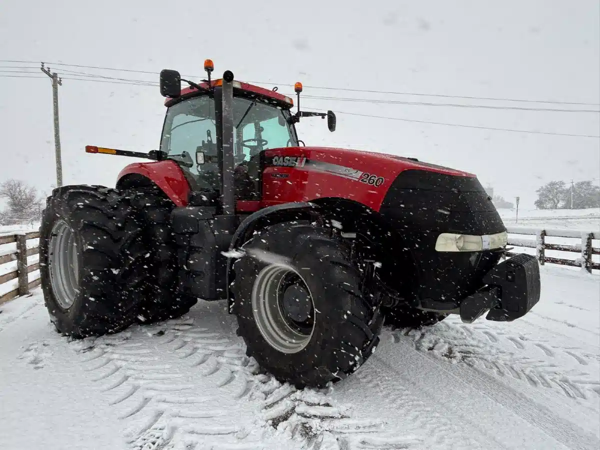 Used 2013 Case Magnum 260 Tractor