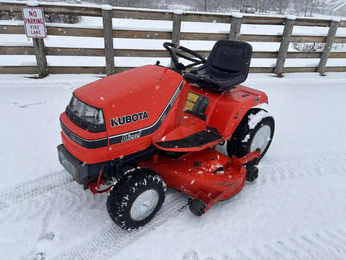 Gallery image 2 for Kubota G1800 Lawn Tractor
