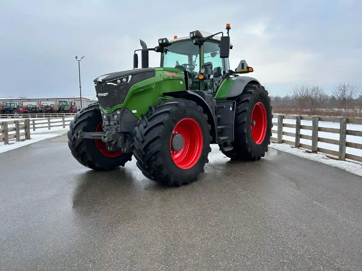 Gallery image 2 for Used 2021 Fendt 1038 VARIO Tractor
