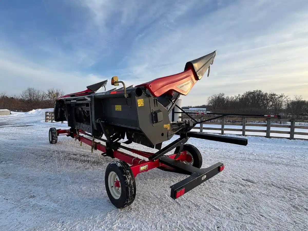 Gallery image 2 for Used 2016 Massey Ferguson 3308c Header - Row Crop