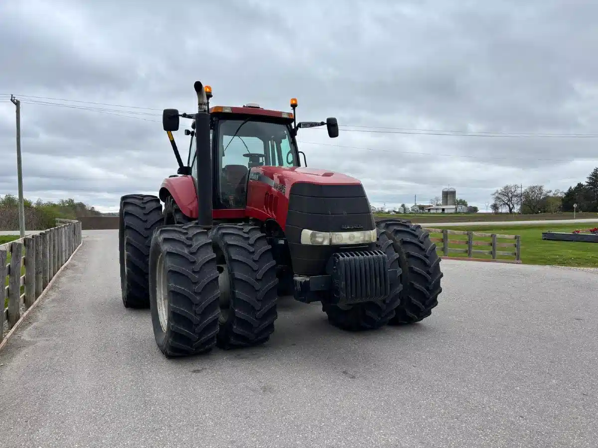 Photo de la Galerie 2 pour 2006 Case IH MX305 Tracteur
