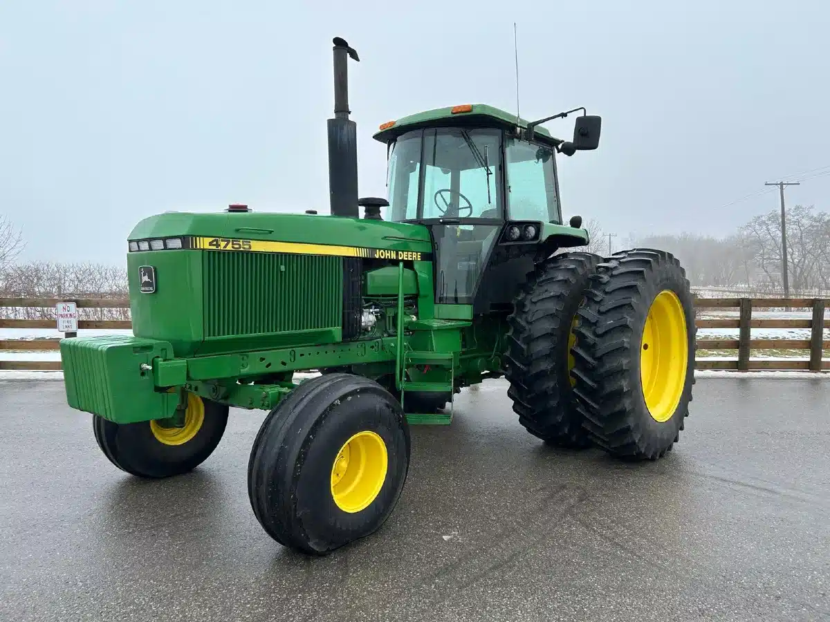 1990 John Deere 4755 Tractor