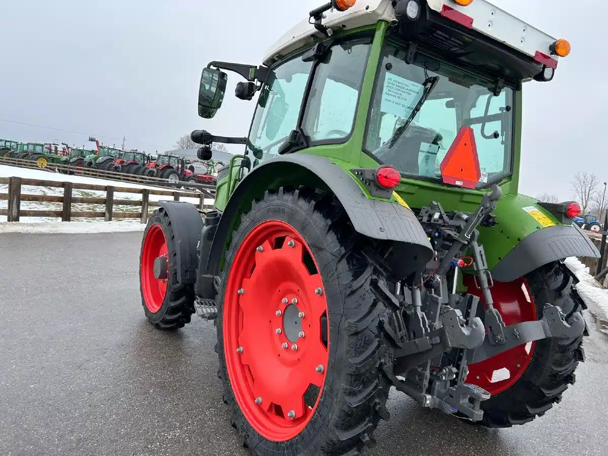 Gallery image 2 for 2025 Fendt 211 VARIO Tractor