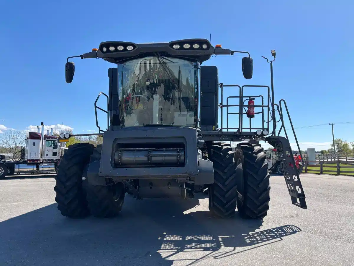 Gallery image 2 for 2022 Fendt IDEAL 7 Combine