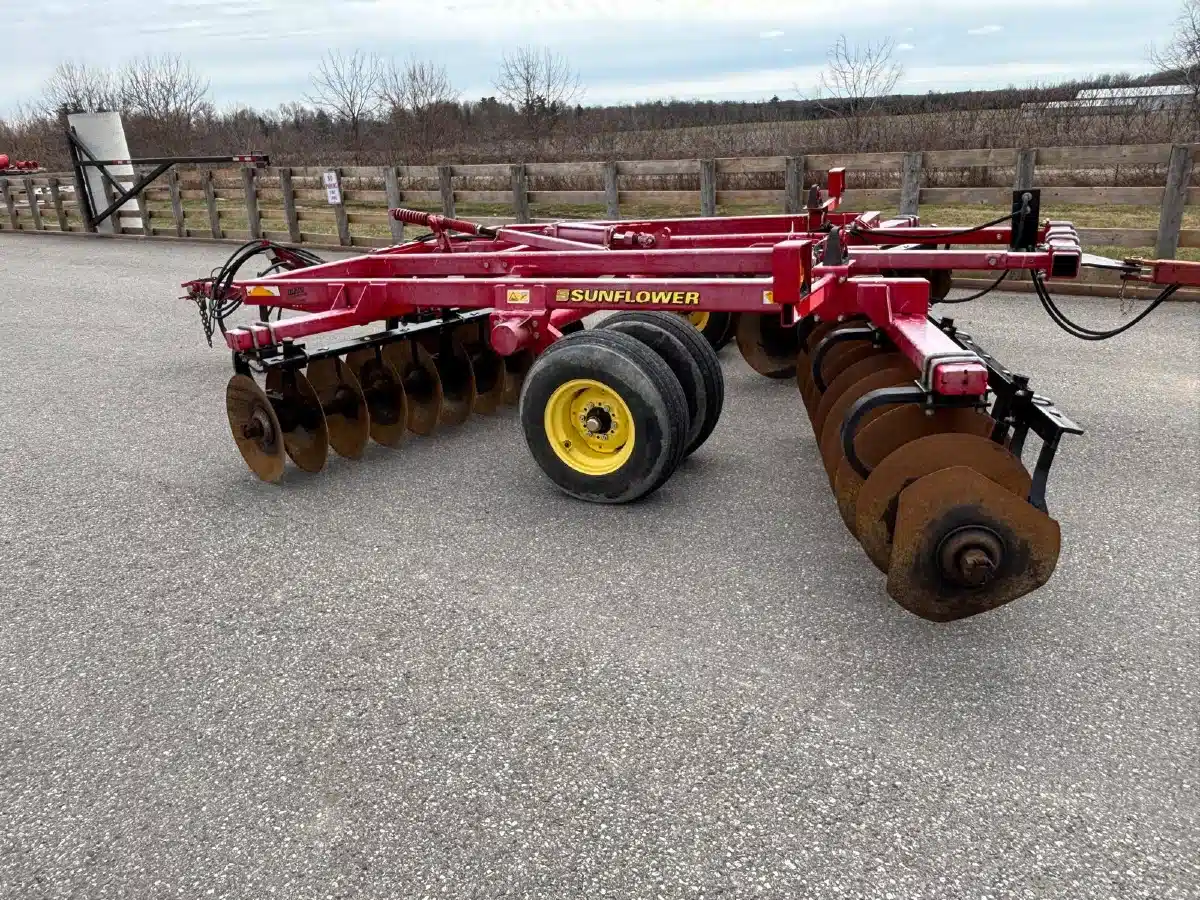 Gallery image 2 for 2009 Sunflower 1212-15 Disc