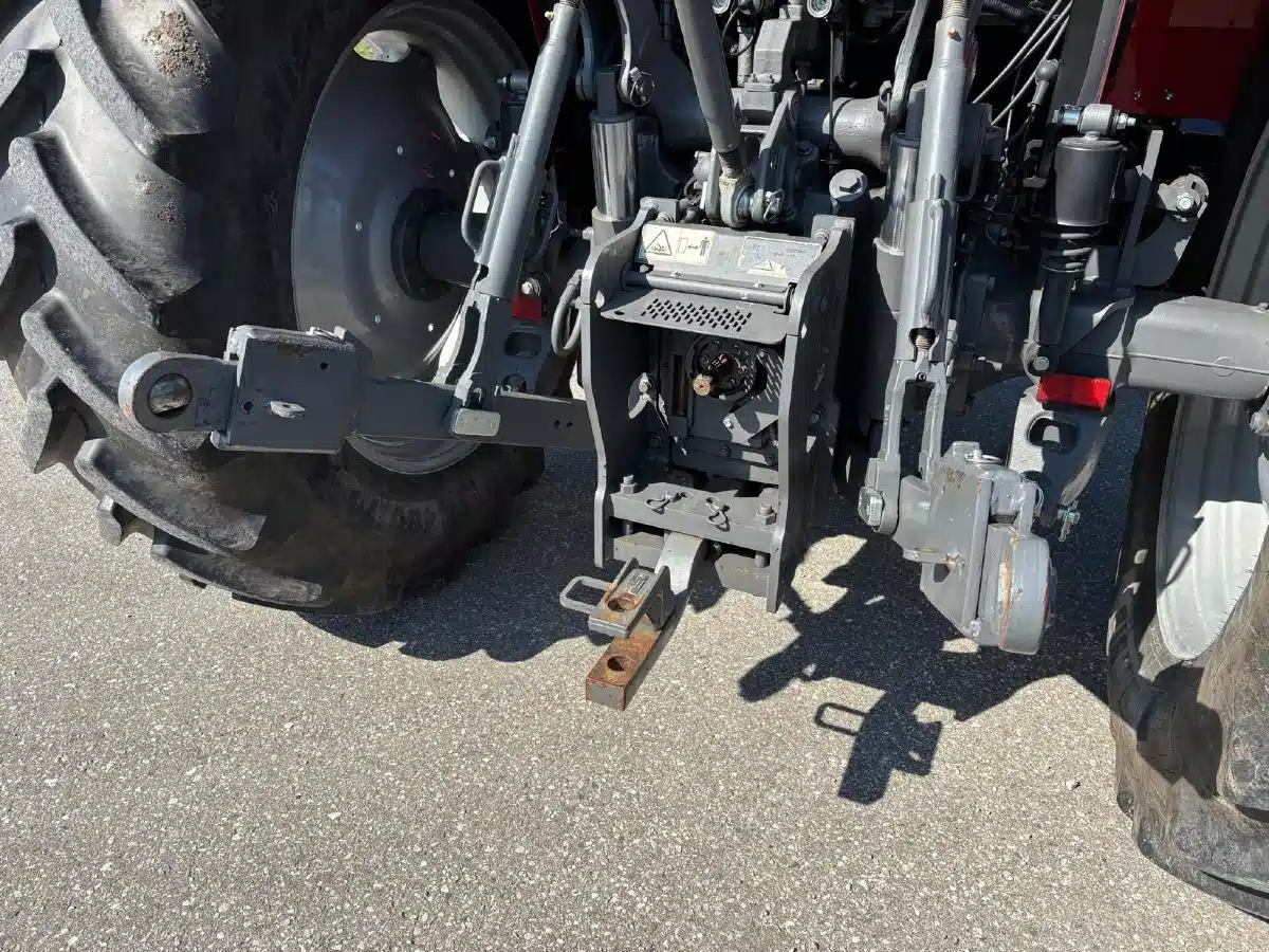 Gallery image 2 for 2021 Massey Ferguson 5711D Tractor