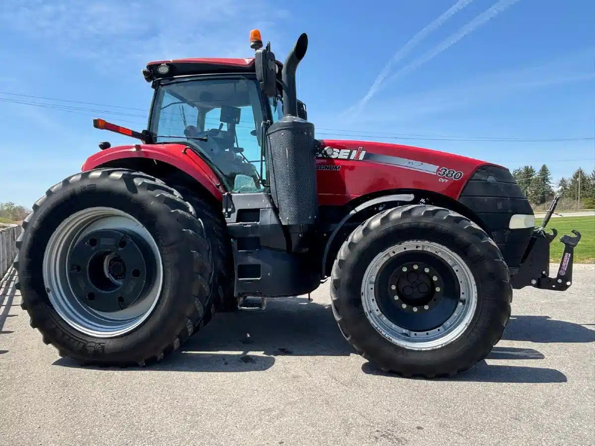 Gallery image 2 for 2018 Case IH MAGNUM 380 Tractor